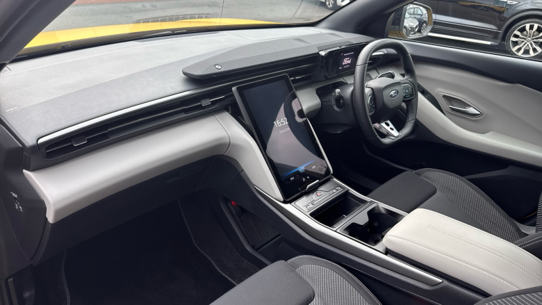 Ford Capri 125kW Style 52kWh 5dr Auto Electric Estate